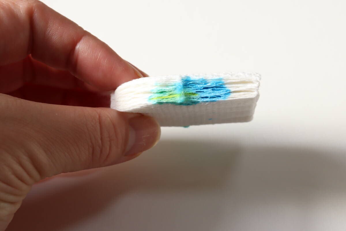 セリア　洗剤付きトイレブラシパッド　厚み　洗剤