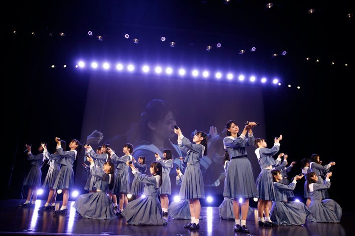 STU48(C)STU48