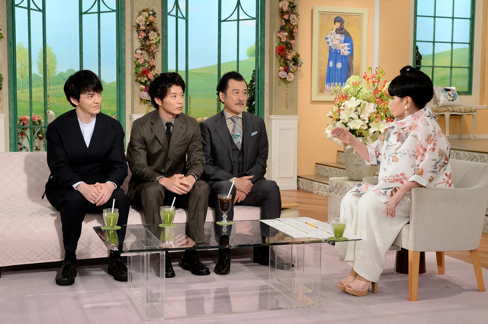 （左から）林遣都、田中圭、吉田鋼太郎、、黒柳徹子（画像提供：テレビ朝日）