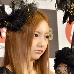 板野友美