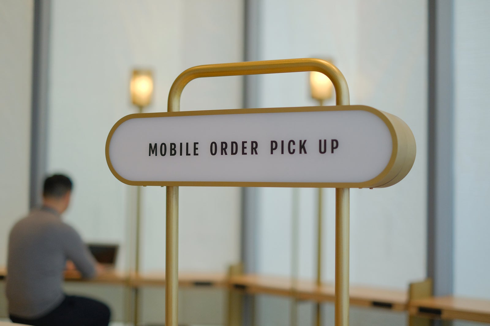 スターバックス コーヒー 高輪ゲートウェイ駅店／画像提供：スターバックス コーヒー ジャパン