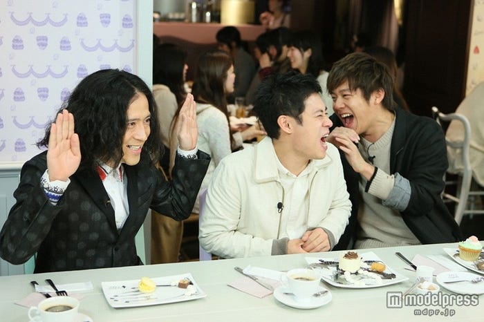 (左から:ピース・又吉直樹、伊藤淳史、小出恵介)/画像提供:関西テレビ