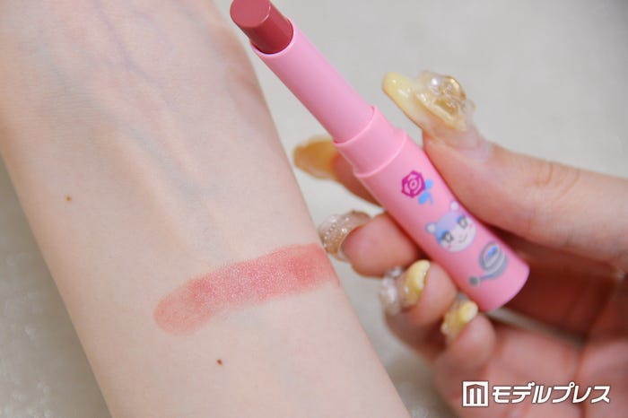 一度塗りした色味(C)モデルプレス