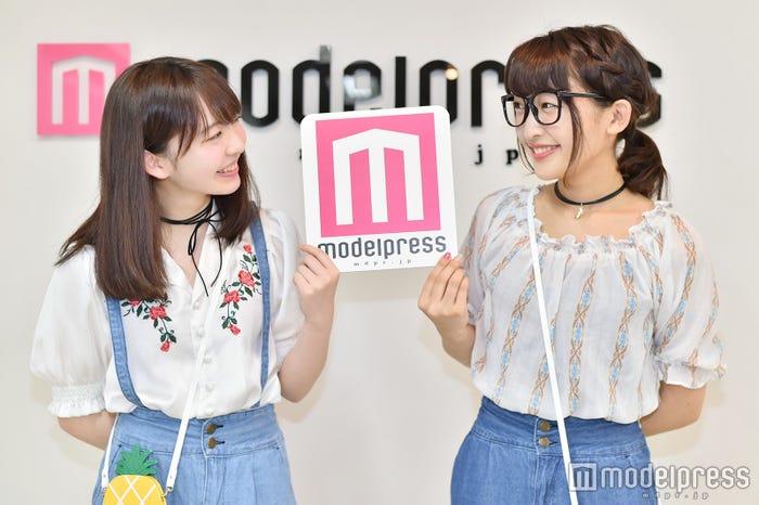 まこみな/左から:まこ、みなみ(C)モデルプレス