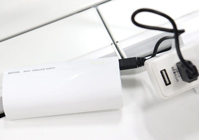モバイル充電バッテリー　充電