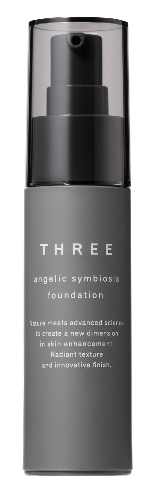 「THREE アンジェリックシンバイオシスファンデーション」/画像提供:THREE