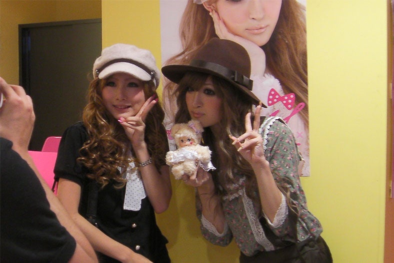 ゆんころ（右）