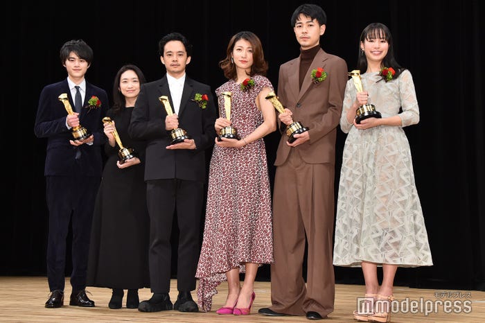 鈴鹿央士、池脇千鶴、池松壮亮、瀧内公美、成田凌、関水渚 (C)モデルプレス
