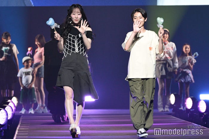 真中まな、⽯井陽太さん(C)モデルプレス