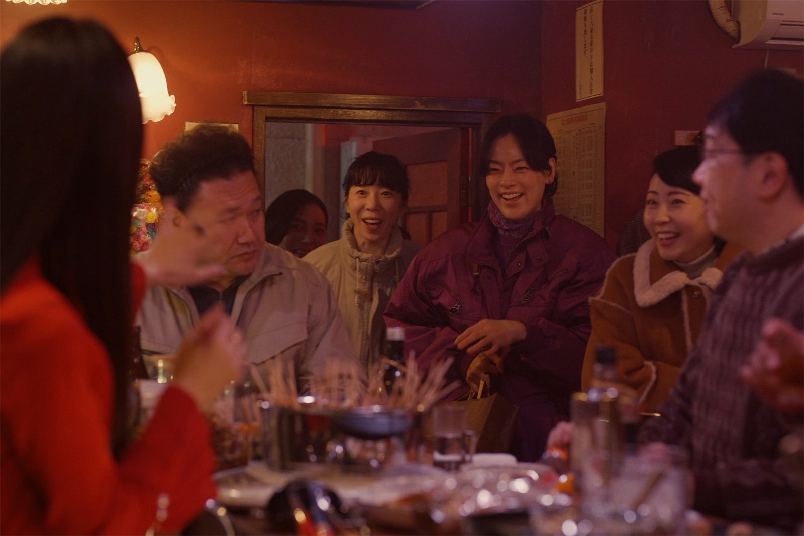 平岩紙、市川実日子、「ホットスポット」第6話（C）日本テレビ