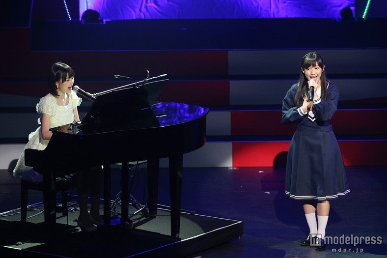 「君の名は希望」 渡辺麻友、乃木坂46生田絵梨花（C）AKS