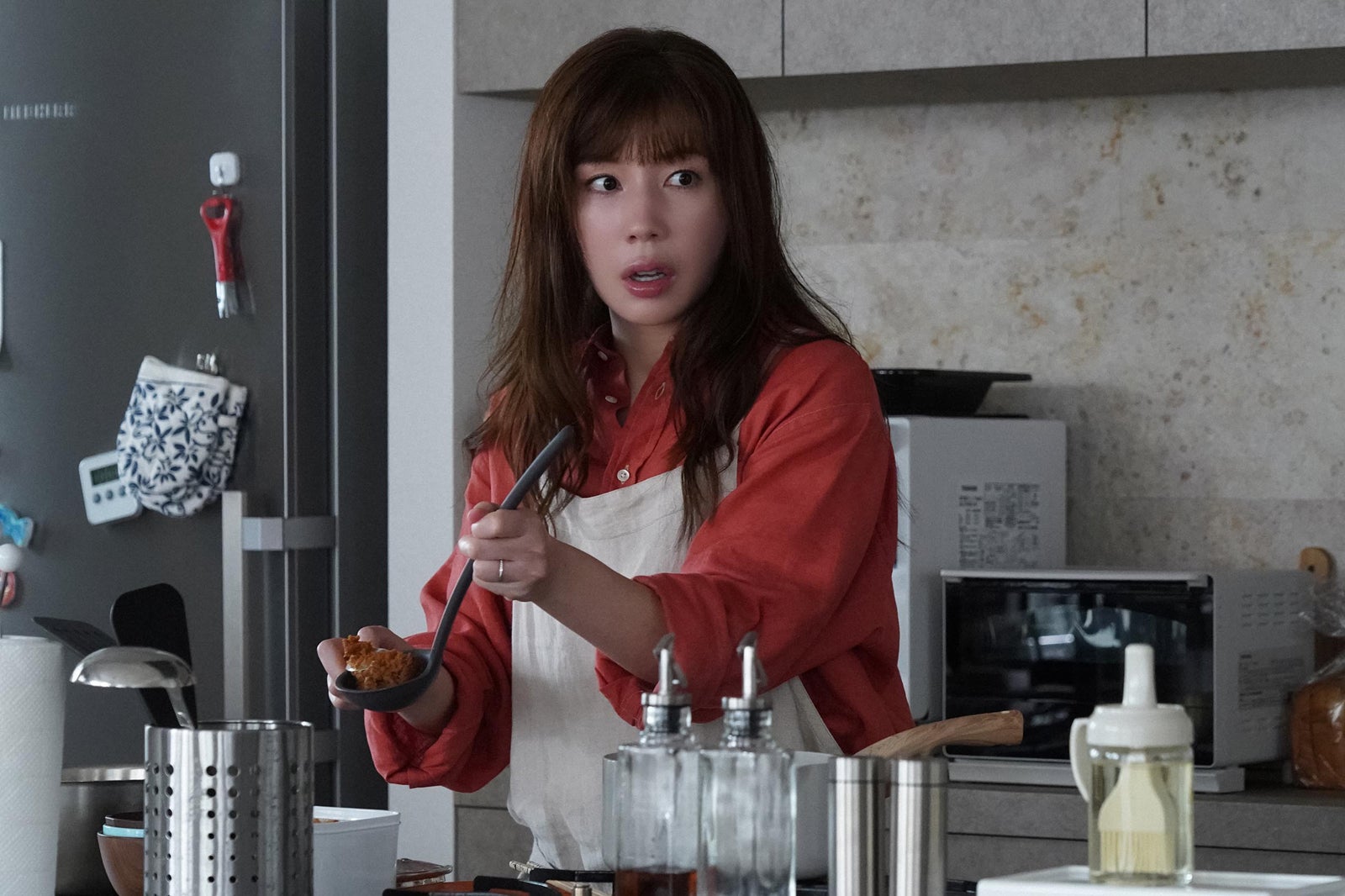 仲里依紗「Tokyo middle 30」第1話（C）フジテレビ