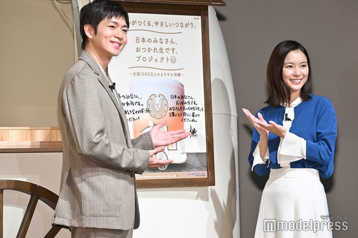 松下洸平、芳根京子(C)モデルプレス