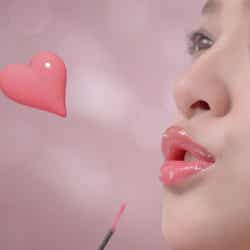 武井咲/資生堂新CM「ぷるるるん うるるるん CHU-NEW-LIP」編