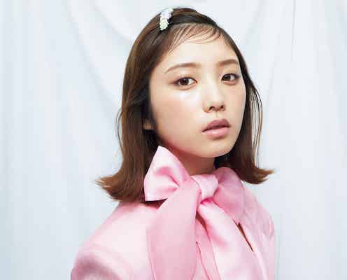 乃木坂46与田祐希、うぶ可愛い“赤ちゃん顔”に挑戦