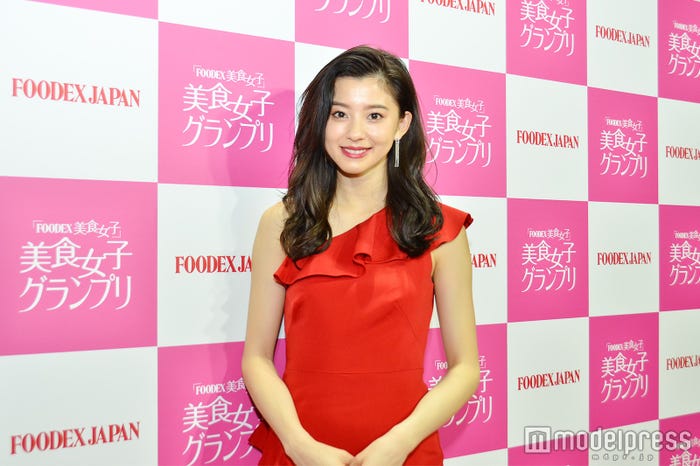 朝比奈彩(C)モデルプレス