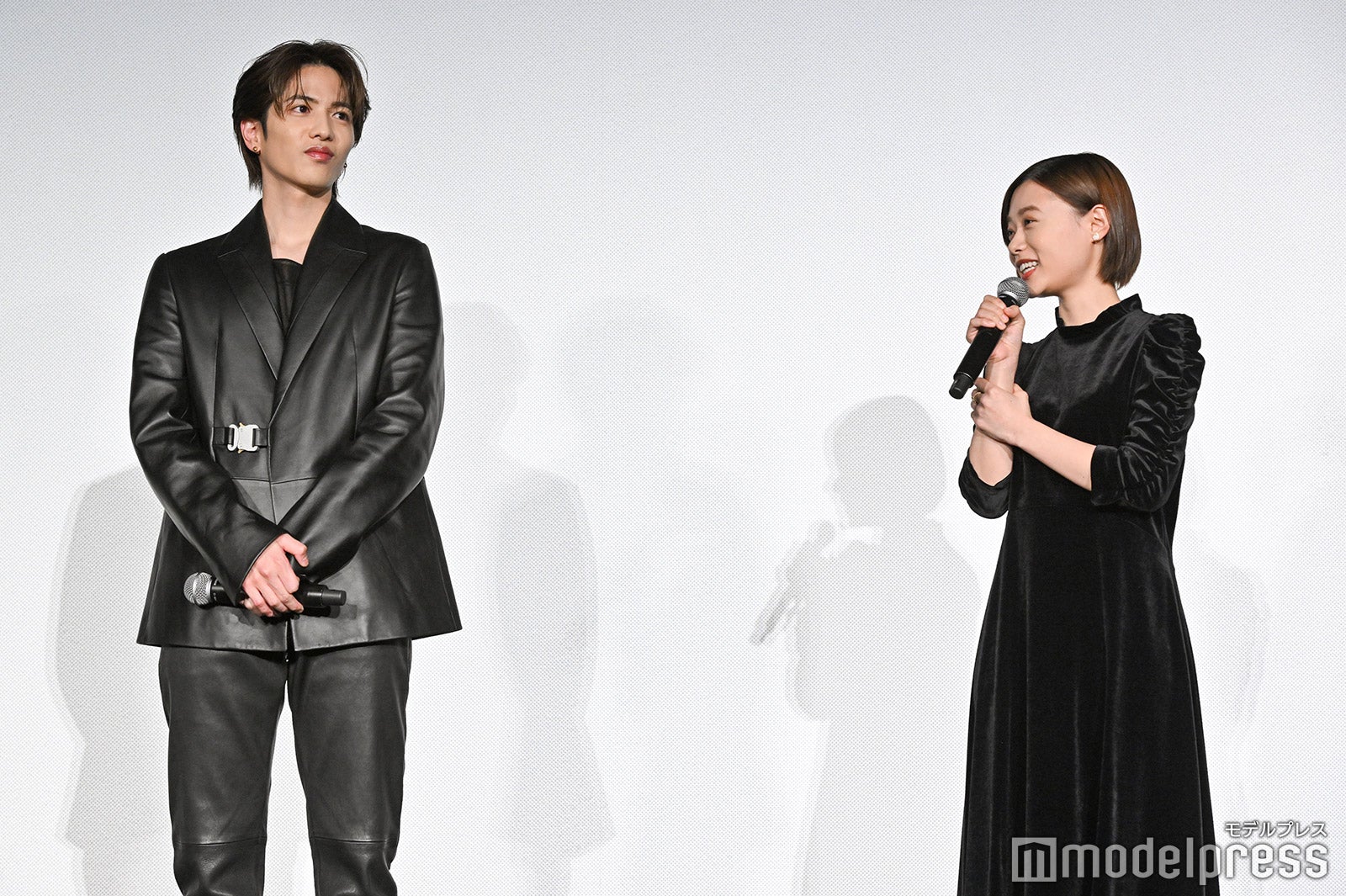 志尊淳、杉咲花（C）モデルプレス