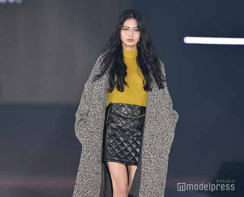 「オオカミちゃん」出演話題・ギャビー、モデルとしての貫禄放つ ニット×キルティングで冬らしく<GirlsAward 2023 A/W>