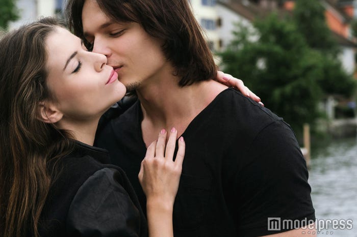 あなたに憧れる年下男性がいるかも(Photo by sumnersgraphicsinc/Fotolia)