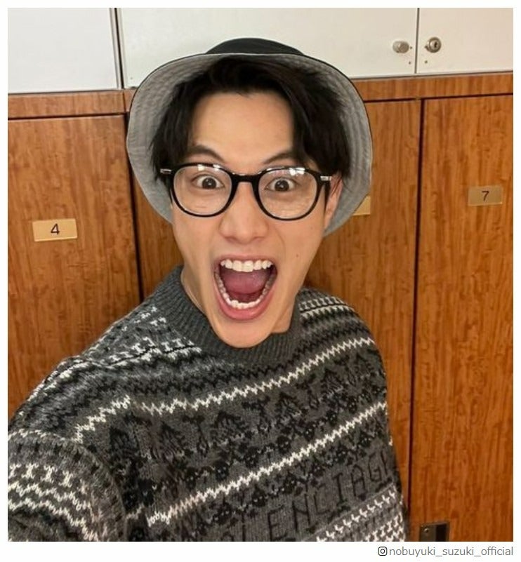 鈴木伸之、久々の黒髪に反響「おかえり」「どんな色でも似合う」