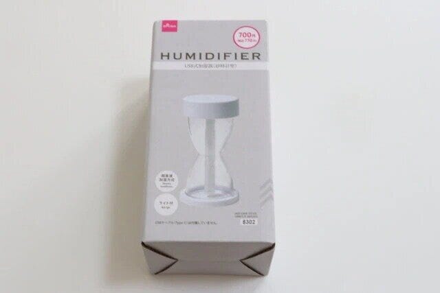 ダイソー USB式加湿器(砂時計型) ダイソーのUSB式加湿器(砂時計型)のパッケージ