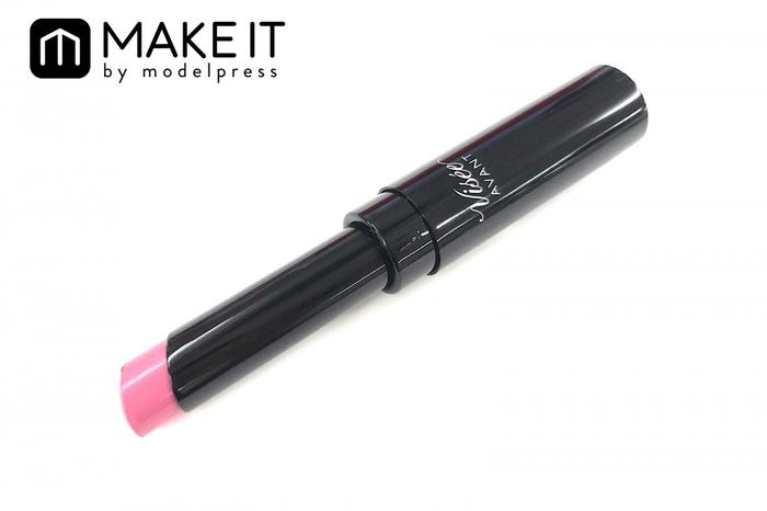 ヴィセ アヴァン/リップスティック/002 KISS AND TELL/1,600円(税抜) (C)メイクイット