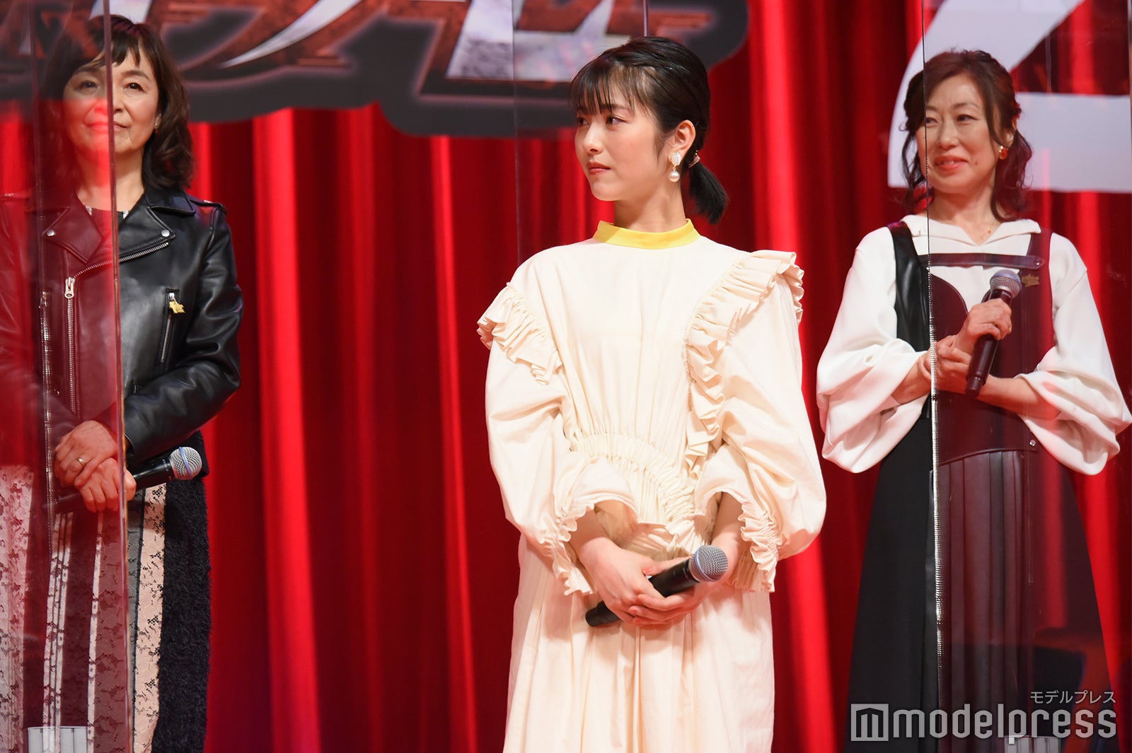 浜辺美波（C）モデルプレス