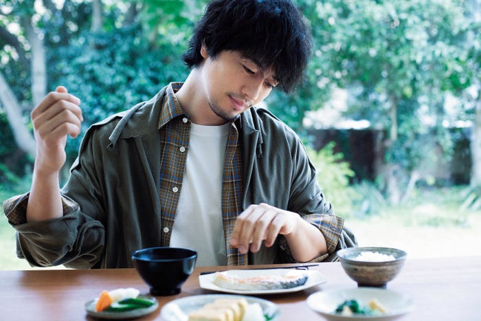 斎藤工/Oggi(小学館)4月号・2020年2月28日発売(提供画像)