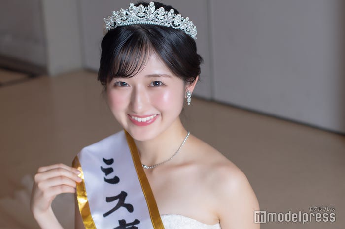 須賀ありささん(C)モデルプレス