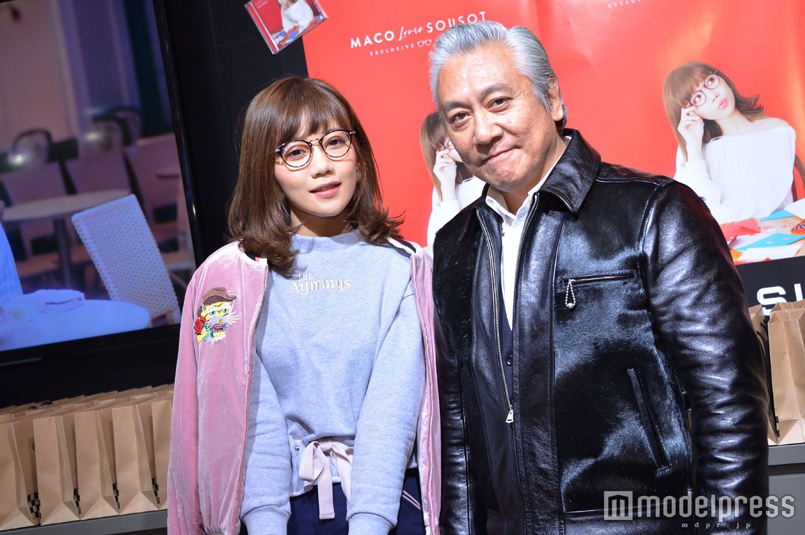 （左から）MACO、代表取締役社長・澤田将広氏（C）モデルプレス