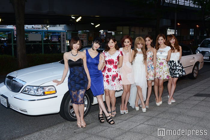 (左から)手島優、森下悠里、石原佑里子、りん、桜井莉菜、杉山佳那恵、丸山慧子、華沢友里奈(C)モデルプレス