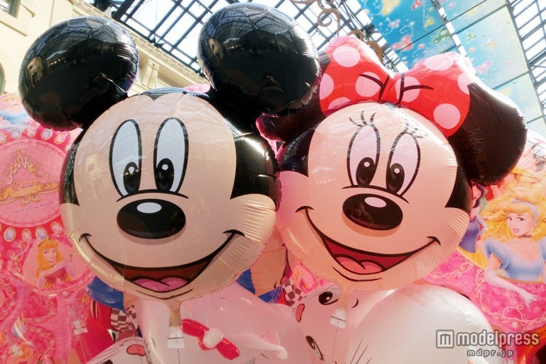 ミッキーとミニーのバルーン