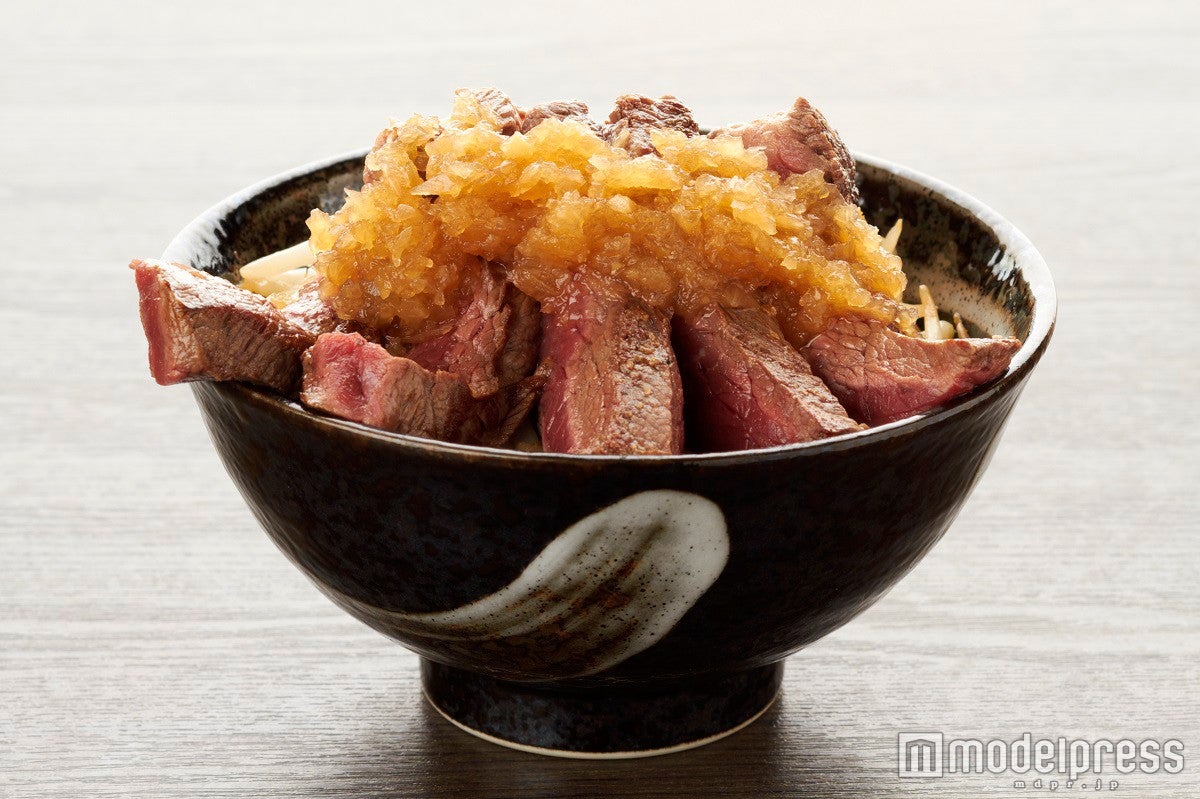 タケルステーキ丼／画像提供：全日本 肉汁グランプリ実行委員会