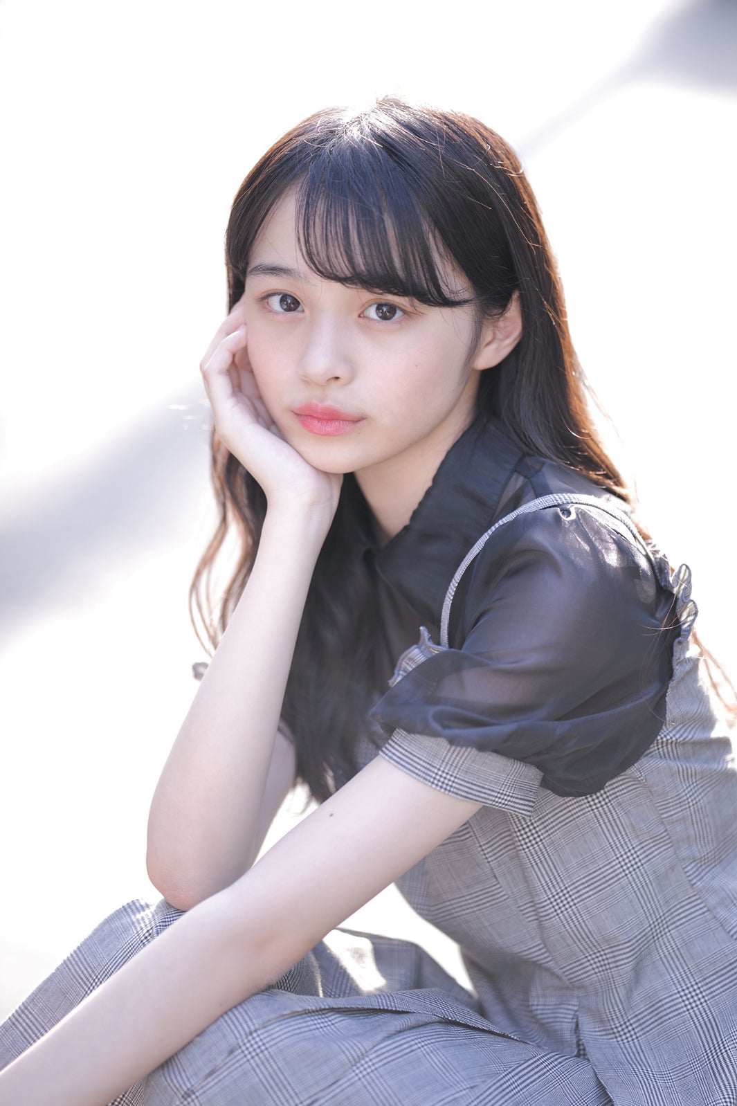 nicola 林芽亜里 切り抜き[2021.01～2022.04] EGNhwUPixdNiwszB1ERGwyZrUZQWbF