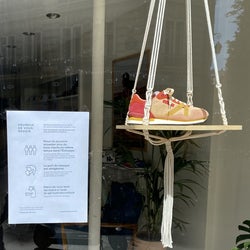 フランス、ファッション小売業の営業再開