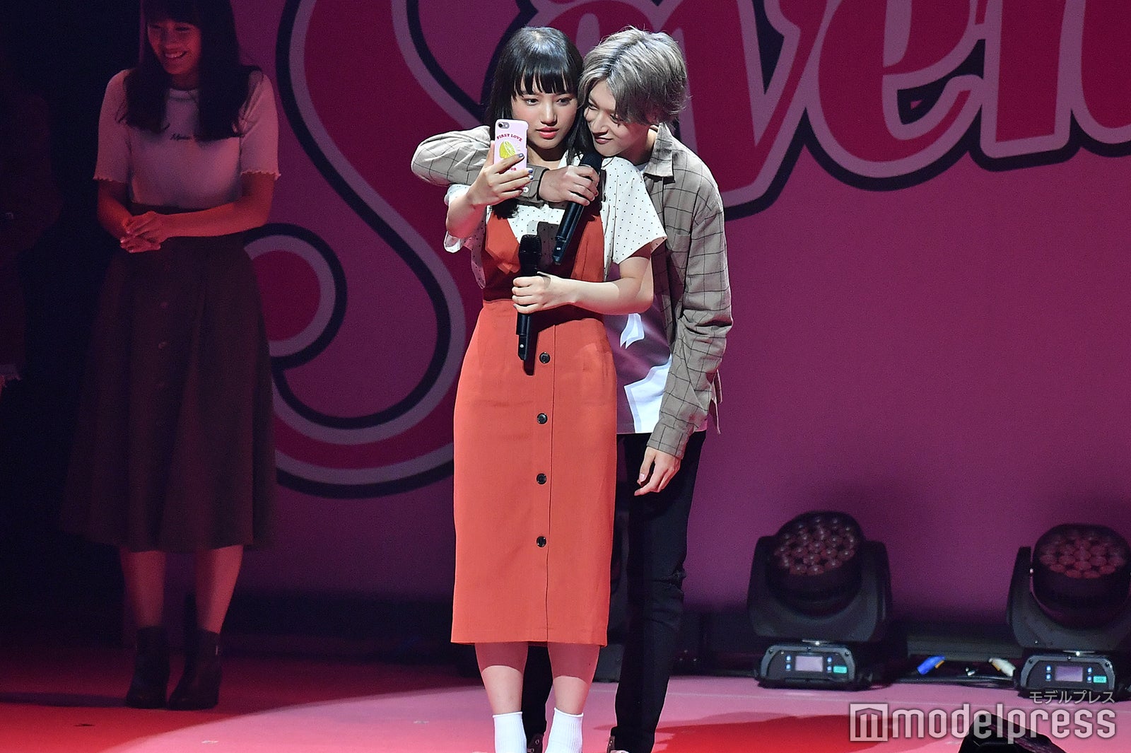 （C）モデルプレス