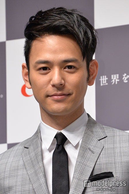 パリ・オペラ座からの絶景に感激した妻夫木聡【モデルプレス】