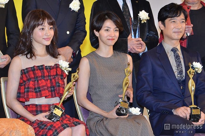 (左から)石原さとみ、満島ひかり、堺雅人