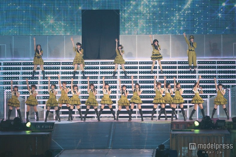 AKB48 2013真夏のドームツアー～まだまだ、やらなきゃいけないことがある～」大阪公演2日目より（C）AKS