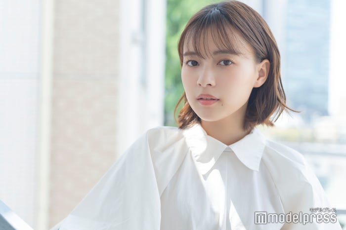 新條由芽(C)モデルプレス