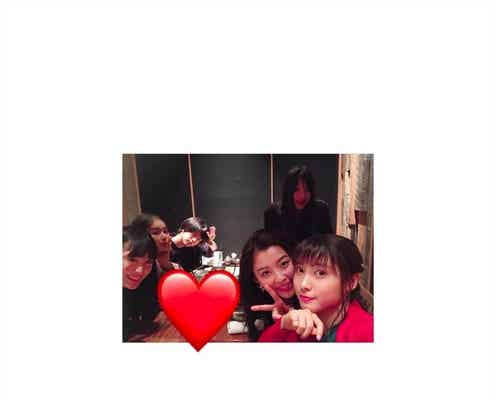 E-girls石井杏奈、土屋太鳳&朝比奈彩らとの「チア☆ダン」プライベートショット公開