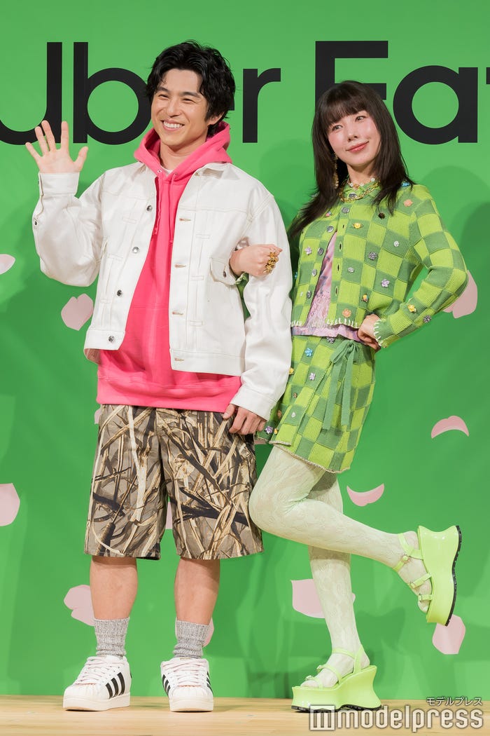 中尾明慶、仲里依紗(C)モデルプレス