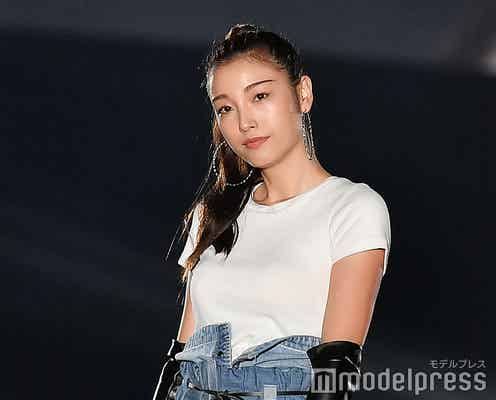木下優樹菜、ショーパン&ニーハイブーツで圧巻美脚披露<TGC熊本2019>