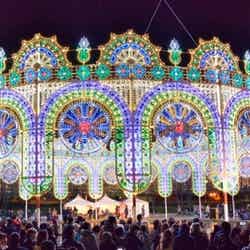 噴水広場のルミナリエ作品(昨年度)/画像提供:神戸市