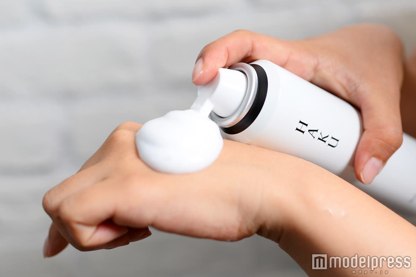 メラノディフェンスパワライザー(泡状・美白乳液)(C)モデルプレス