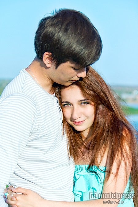 好きな男性に「守りたい」と思われる方法