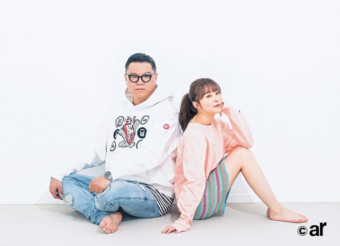 長谷川忍、指原莉乃(画像提供:主婦と生活社)