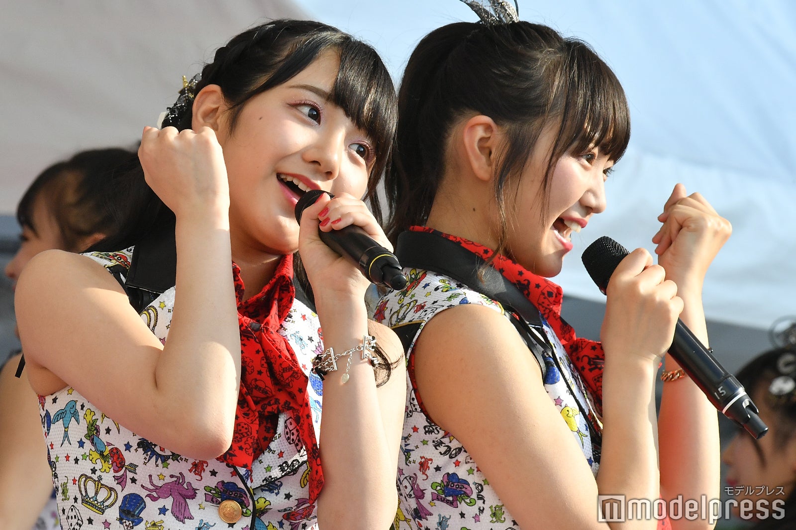 田口愛佳、稲垣香織 （C）モデルプレス