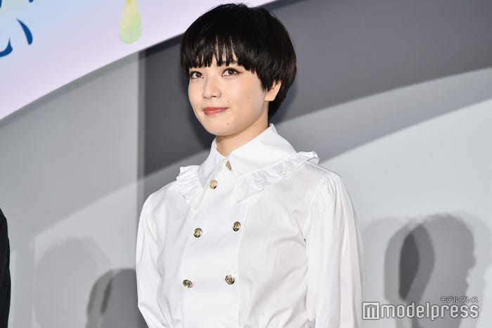 マッシュルームボブの小松菜奈(C)モデルプレス