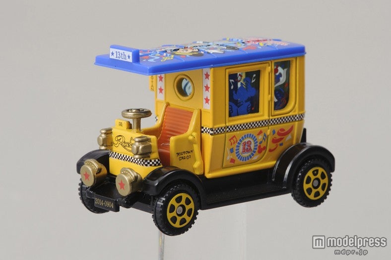 トミカ￥1000／（C）Disney